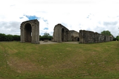 Vue à 360 degrés des absidioles et du mur nord du cloître