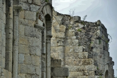 Gros plan sur les absidioles de l'église abbatiale