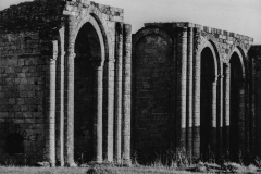 Gros plan sur les absidioles de l'abbaye