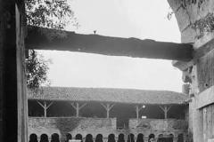 Galerie Ouest, vue du couloir de la Galerie Est.