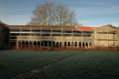 Galerie Ouest de l'abbaye pendant les travaux de restauration