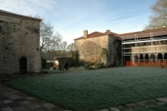 Galerie Ouest et Sud de l'abbaye pendant les travaux de restauration
