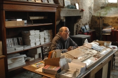 À l'intérieur du réfectoire