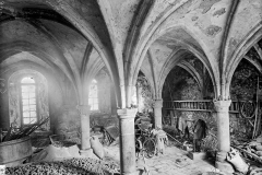L'intérieur de la salle capitulaire avant sa restauration