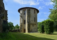 La Tour de l'abbé à la tombée de la nuit