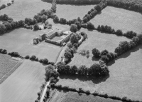 Vue aérienne de l'abbaye de La Grainetière